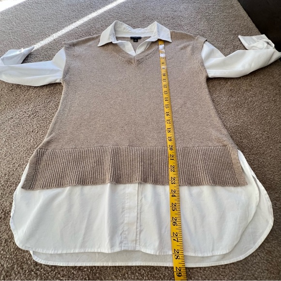 Ann Taylor Faux Layered Y2K Tan Sweater Vest with White shirt, XS - Picture 12 of 12
